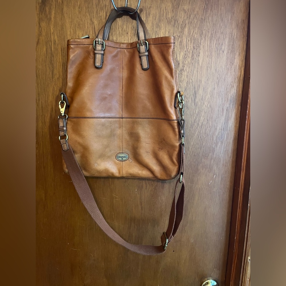 Vintage Fossil Explorer Bag - Brown Genuine Leather approximately 15 x 16